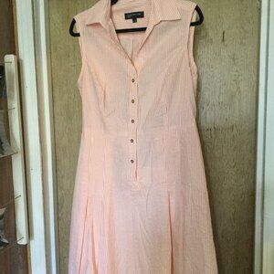 New without tags Jones of New York pinstripe dress with belt pleated some size12